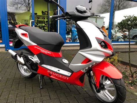 Motorräder Peugeot