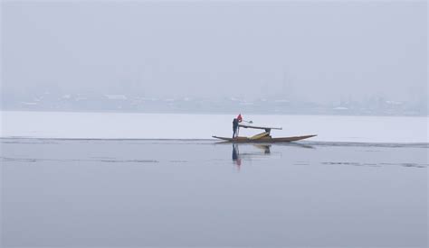 Dense Fog Engulfs Parts Of Kashmir, Hits Flight Operations At Srinagar ...