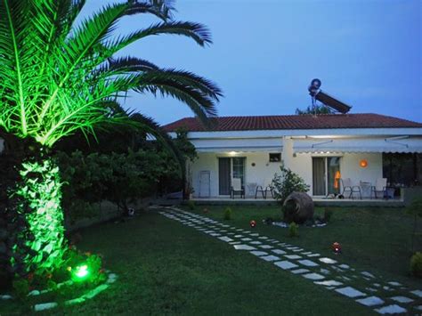 PORT ROOMS (Thassos Town (Limenas), Thásos) - Lodge Reviews & Photos ...