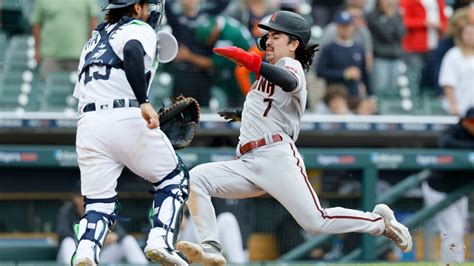 Diamondbacks score 4 in 9th, beat Tigers for 5th straight win, Detroit ...