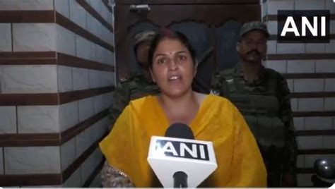 Indian Army provides vital relief to shelling-affected Poonch locals in ...