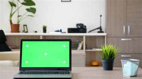 Computer Screen On Desk 的图像结果