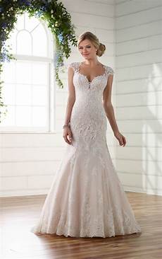 Wedding Gowns With Diamonds by Plus Size Lace Wedding Dress With Illusion Back Wedding Gowns With Diamonds