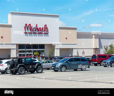 Michaels store hi-res stock photography and images - Alamy