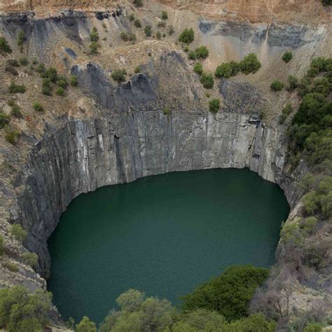 All About the Kimberley Diamond Mine in South Africa