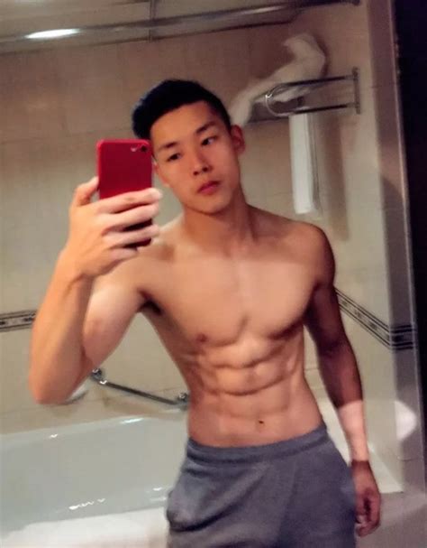 中国小腹肌武术体育生 体育学院学生 中国 东方帅哥 健身迷网