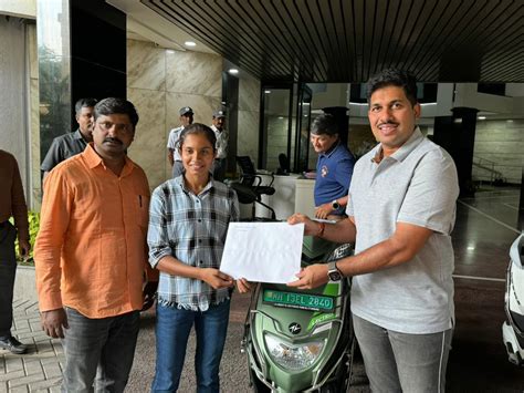 PHOTOS: Punit Balan Group Honours Kho Kho Players With Electric Bikes