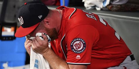 Pitcher Becomes Set Baseball 的图像结果