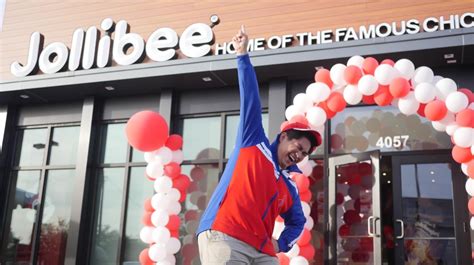 Florida man first in line for Pinellas Park Jollibee grand opening ...