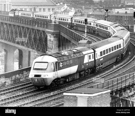 A Kings Cross Inter-City 125 pulling into Newcastle Central Station on ...