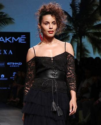Ooh la la! Ritu Kumar's French inspired show at Lakme Fashion Week ...