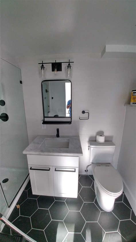 Flooring Installer In Seattle | Flooring Installation Services