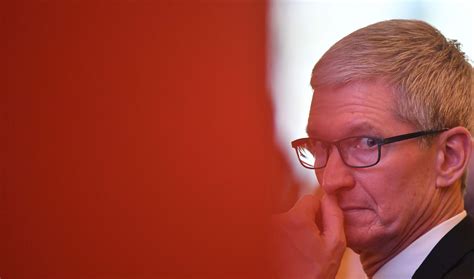 Apple Shareholders Reject 'Freedom Of Expression' And Sustainability ...