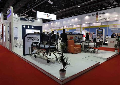 TRIUMFO M E: Stands, Opiniones de clientes y Servicios