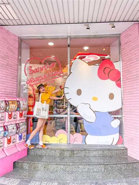 The Cutest Sanrio Themed 7-ELEVEN (in Taipei City, Taiwan) - Life By Vivien