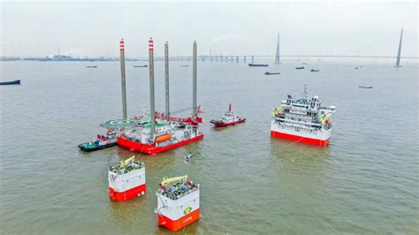 江苏海事局 图片新闻 全球首艘第四代自升式风电安装船N966在南通完工交付