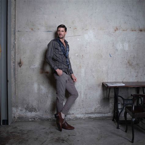 Tarrit — Premium Men's Shirts | Giza Cotton, Linen & More