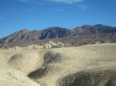 Death Valley Hiking: The Badlands Behind Texas Springs Campground | I ...