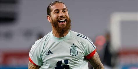 11 Greatest Spanish Players in Football History [Ranked]