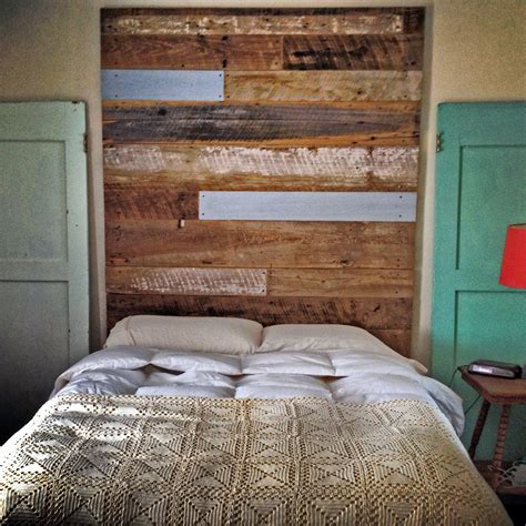 Reclaimed wood headboard | Reclaimed wood headboard, Rustic headboard ...