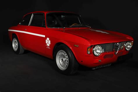 Alfa Romeo giulia GTA 1300 junior - LL Classic Cars