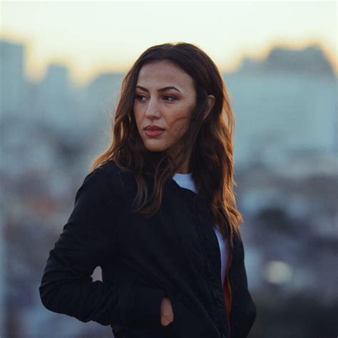 Je Ne Parle Pas Français (remix) (feat. Black M): Nederlandse vertaling ...