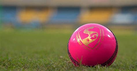How is a pink ball Test different from one with the red ball?