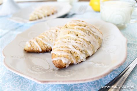 Glazed Lemon Poppyseed Scones