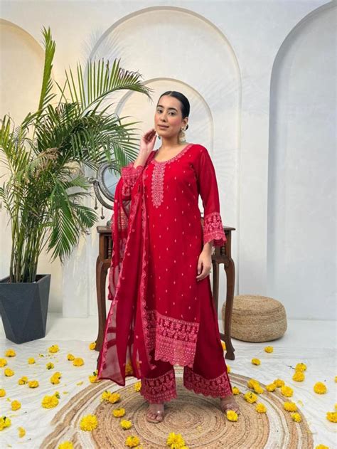 Naisha K 201 Georgette Pakistani Style Suit With Worked Dupatta