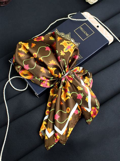 Buy Peluche Eternal Blossom Multi Pocket Square for Men Online |Buy ...