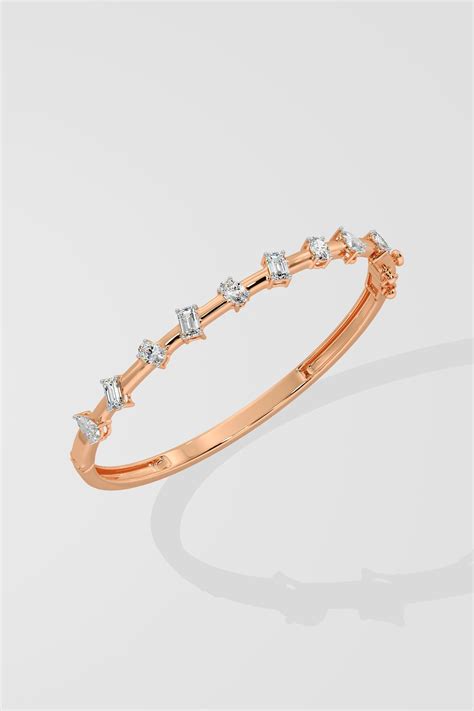 Beyond Oval Bangle – House of Quadri