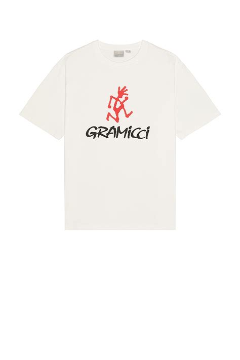Gramicci Gramicci Logo Tee in White | REVOLVE