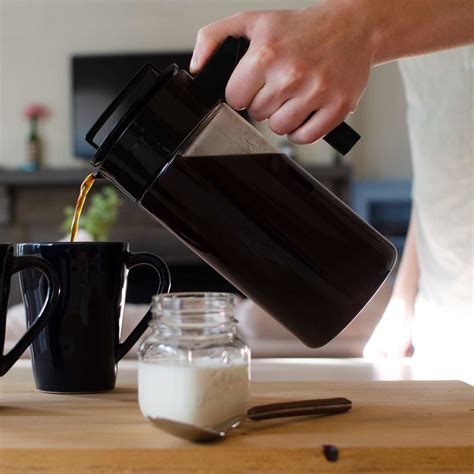 The 11 Best Cold Brew Coffee Makers of 2022, According to a Coffee Expert