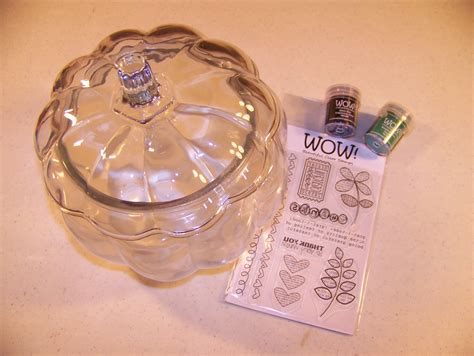 Using Embossing Powder On Glass 的图像结果