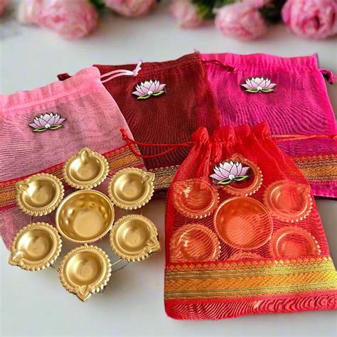 Buy Navratri Pooja Return Gifts Online In India - Etsy India
