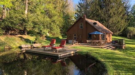 Head to Upstate NY on last-minute getaways from NYC | Vrbo