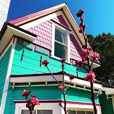 The Hostel California