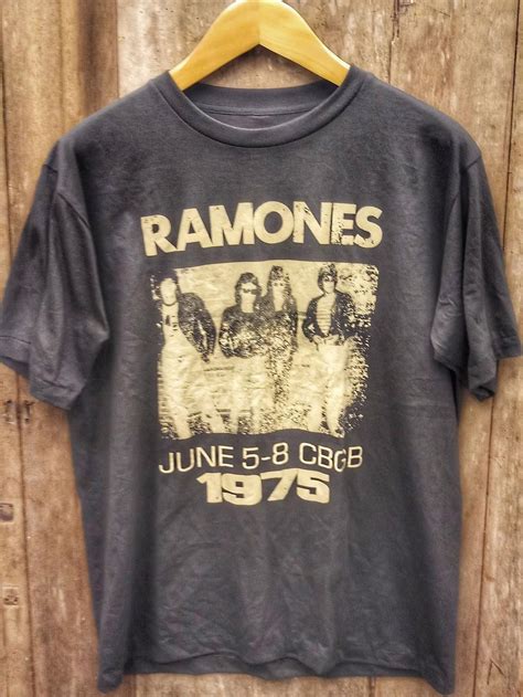 Ramones Vintage Band T Shirt | Vintage band t shirts, Band tshirts ...