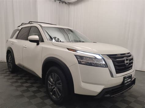 Used 2022 Nissan Pathfinder SV 4WD in Renton, WA 5N1DR3BD9NC272847