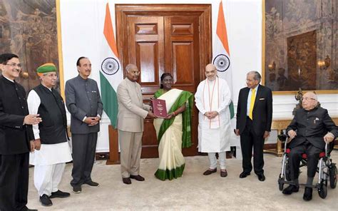 Kovind panel recommends simultaneous polls, common electoral roll