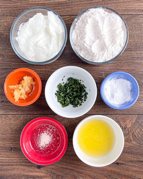 Garlic Greek Yoghurt Naan Bread | Slimming Eats Recipe