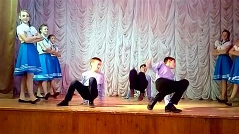 6 "Б" Танец "Яблочко"