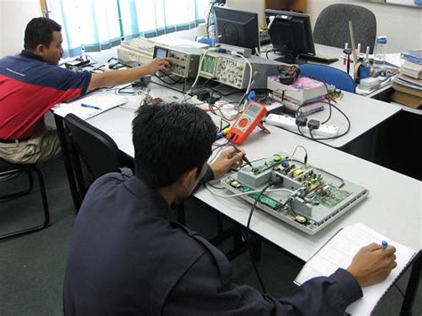 Monitor Repair Tutorial 的图像结果