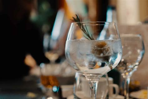 Origin of Gin - History of Gin | Kingspirit