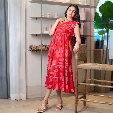 One Piece Dresses for Women - Maxi, Midi & Short Styles | Anrobee