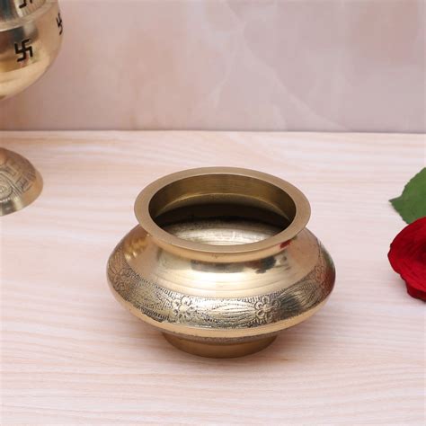 Brass 4 Inches Ethnic Carving Kalash Showpiece, Kalash for Pooja Ritua ...