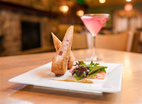 Blackthorn Restaurant & Irish Pub Restaurant Info and Reservations