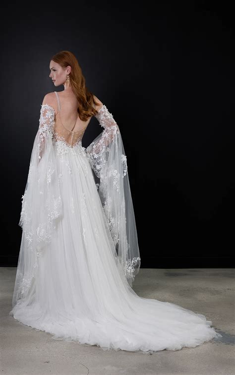 Romantic Boho Floral Lace A-Line Wedding Dress with Detachable Sleeves