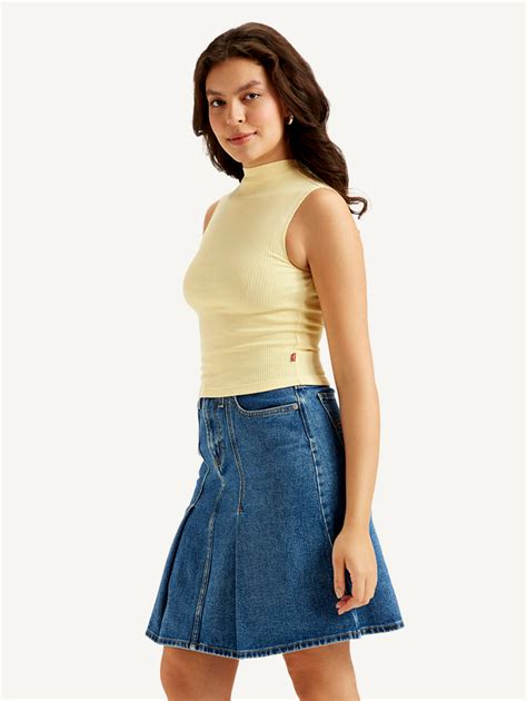 Women's Textured Yellow Collar Neck Top – Levis India Store