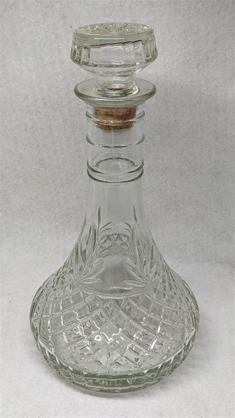 Vintage 1980 Mogan David Wine Co. Limited Ed. Collection Clear Pressed ...